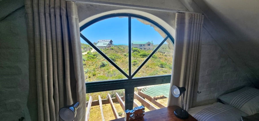 To Let 4 Bedroom Property for Rent in Suiderstrand Western Cape